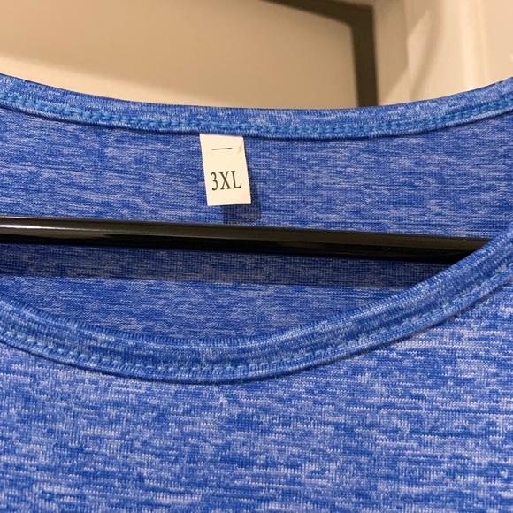 Women’s shirts - Picture 6 of 13